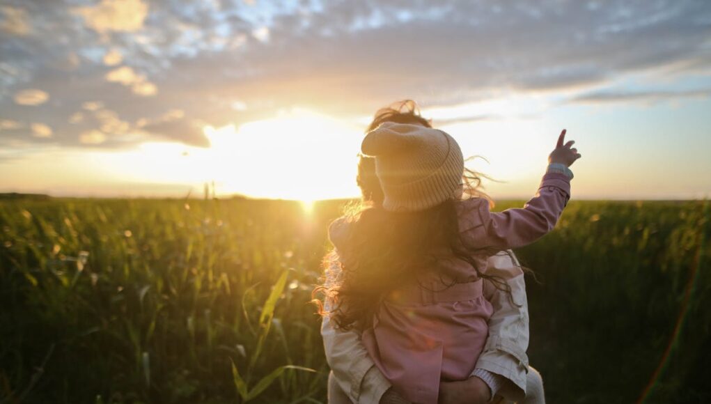 7 Tips Menjadi Orang Tua yang Sukses Mendidik Anak